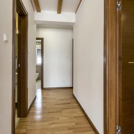 Luxury With A Swimming Pool Stobrec, - 14700