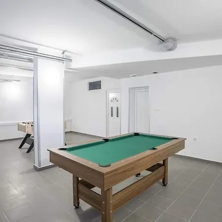 Luxury With A Swimming Pool Stobrec, - 14700 Spalato